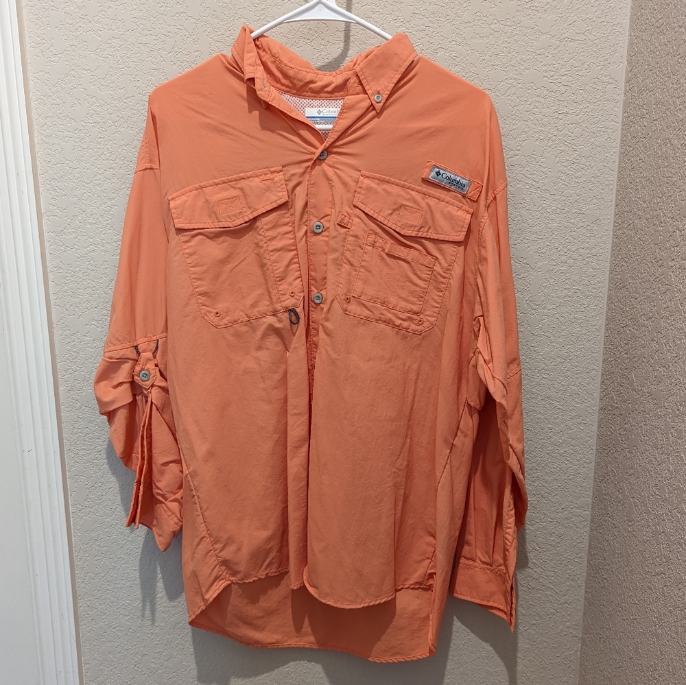 Columbia PFG button down (Peach)
